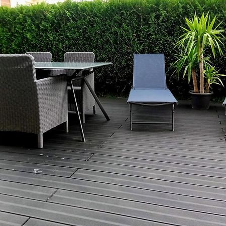 Appartement Au Rdc Avec Une Terrasse Lourdes Exterior photo